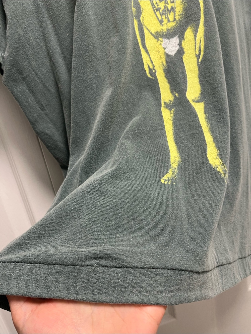 1990s Pearl Jam FUTURE T-shirt - Picture 6 of 16
